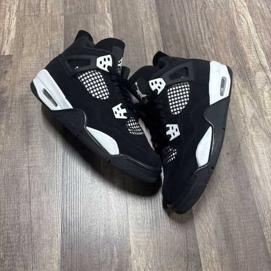 Jordan 4 White Thunder