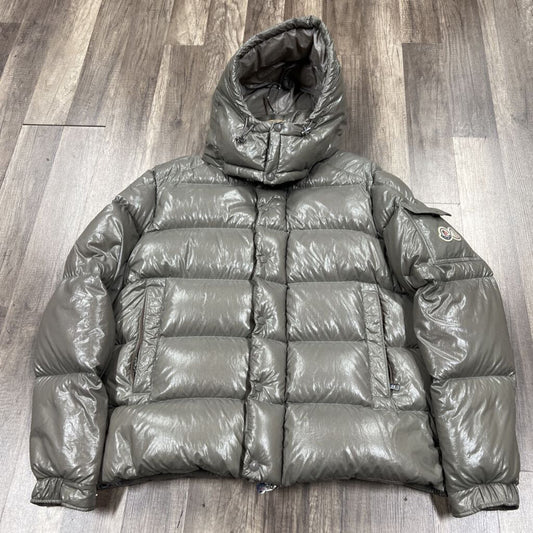Moncler Maya 70 stone grey