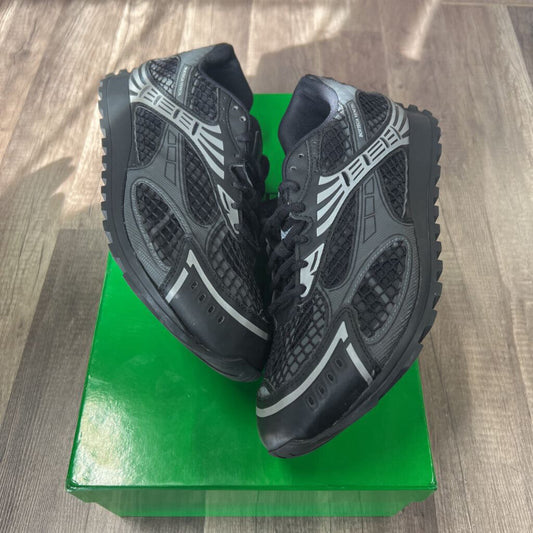 Bottega veneta triple black orbit