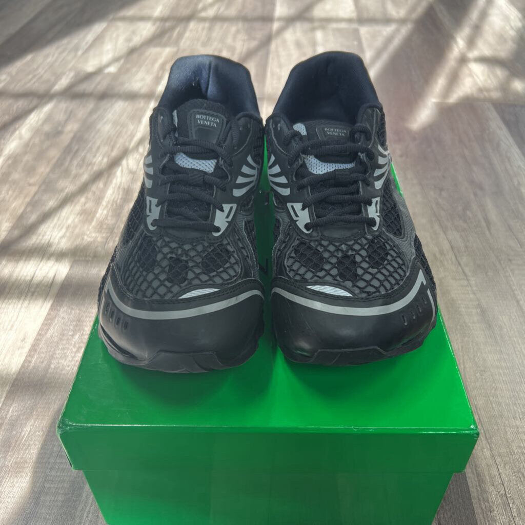 Bottega veneta triple black orbit