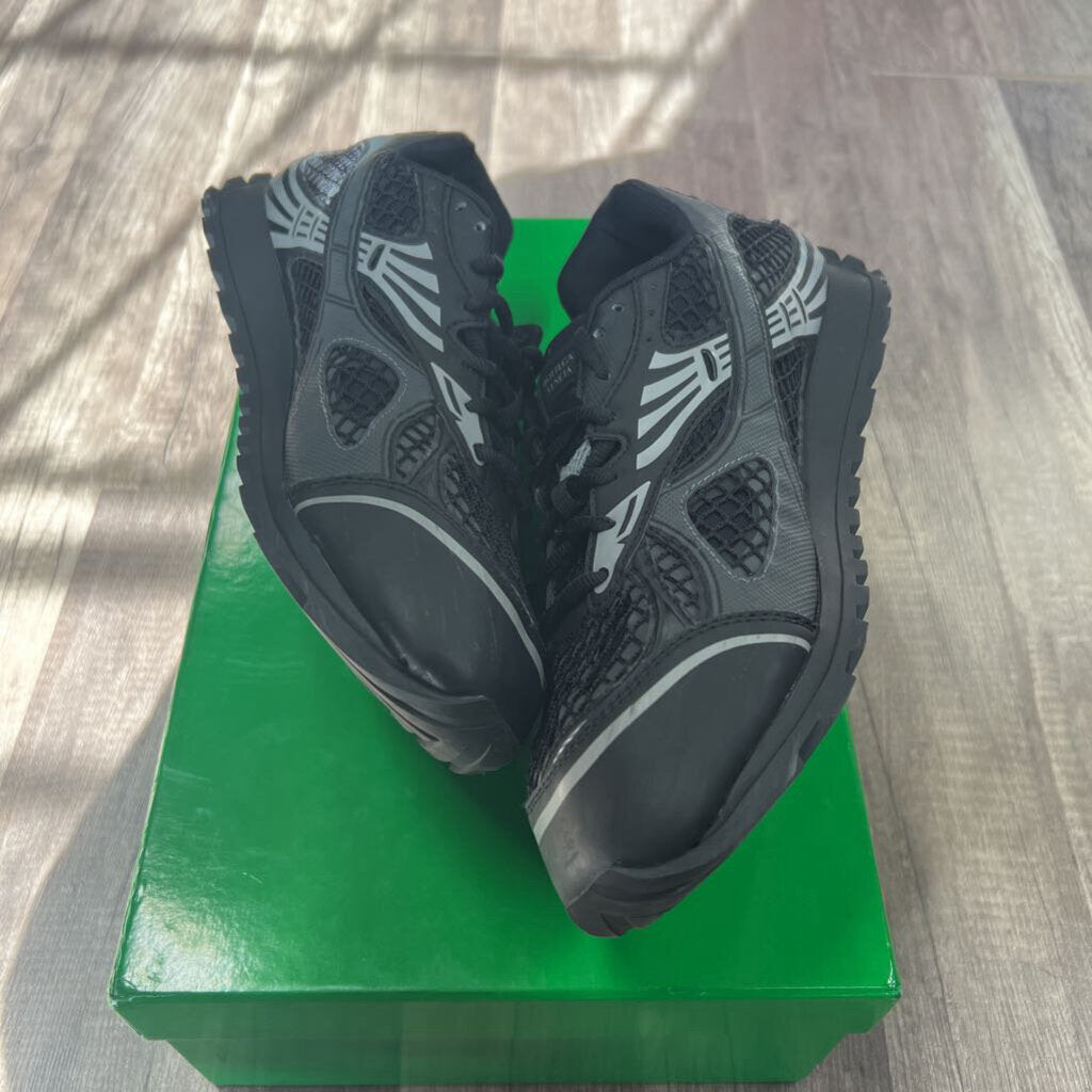 Bottega veneta triple black orbit