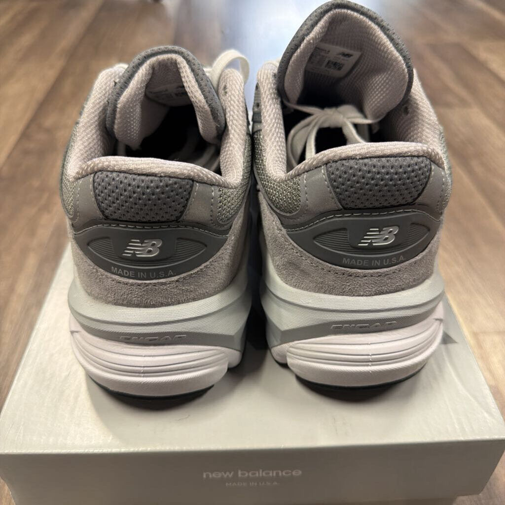 New Balance 990 v6 Grey