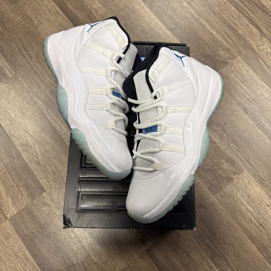 Jordan 11 Legend Blue