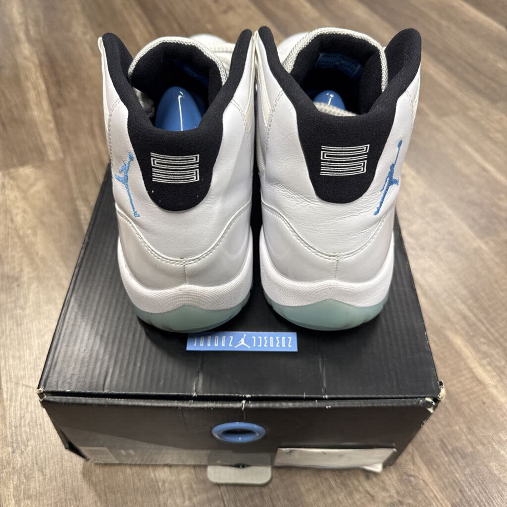 Jordan 11 Legend Blue