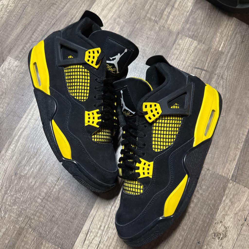 Jordan 4 thunder
