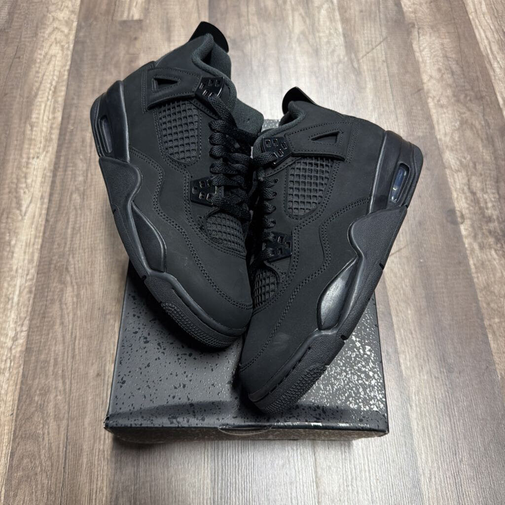 Jordan 4 Black cat