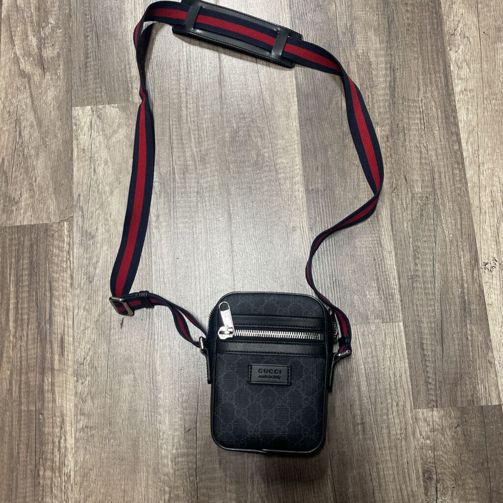 Gucci Small Messenger Bag