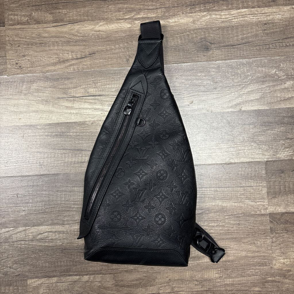 Louis Vuitton Crossbody Messenger Bag