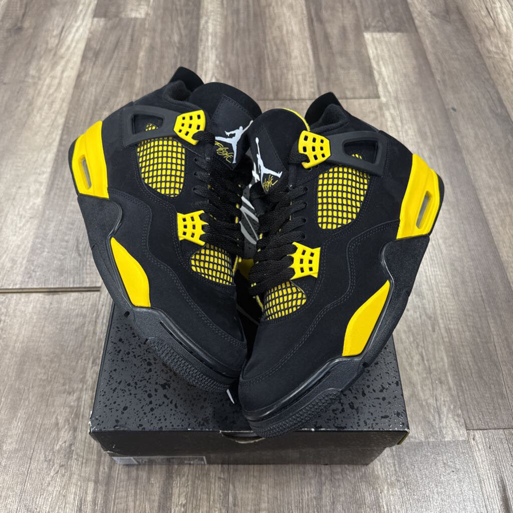 Jordan 4 Thunder