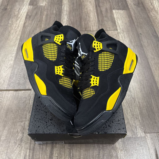 Jordan 4 Thunder