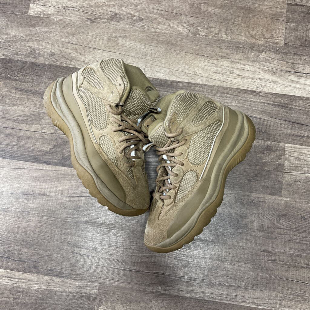 Yeezy Boot Rock (no box)