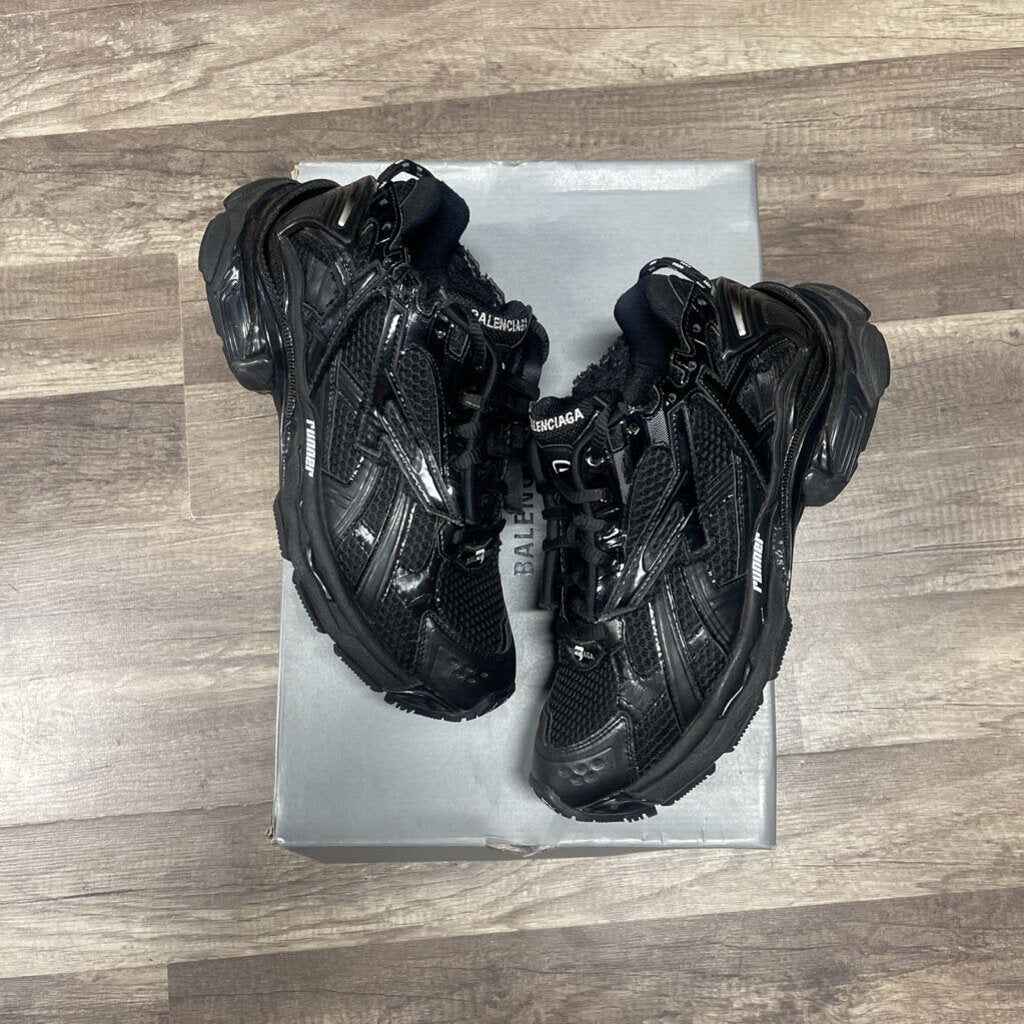 Balenciaga Runner Triple Black