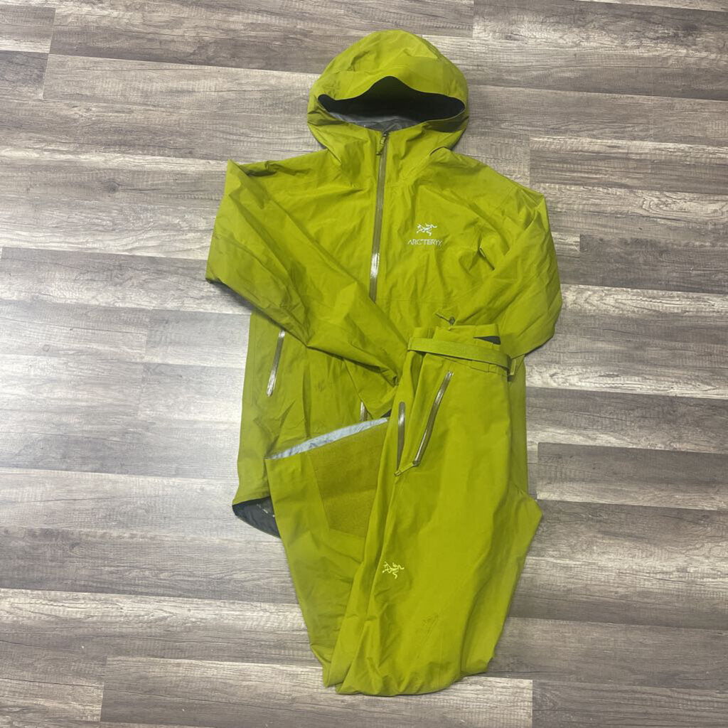Arcteryx Set Green