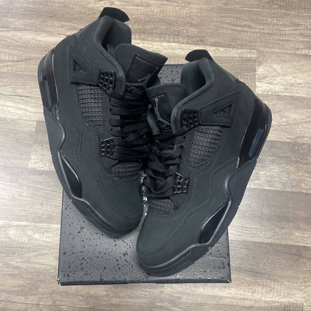 Jordan 4 Black Cat