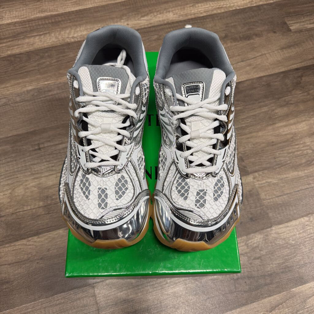 Bottega Veneta Orbit Silver