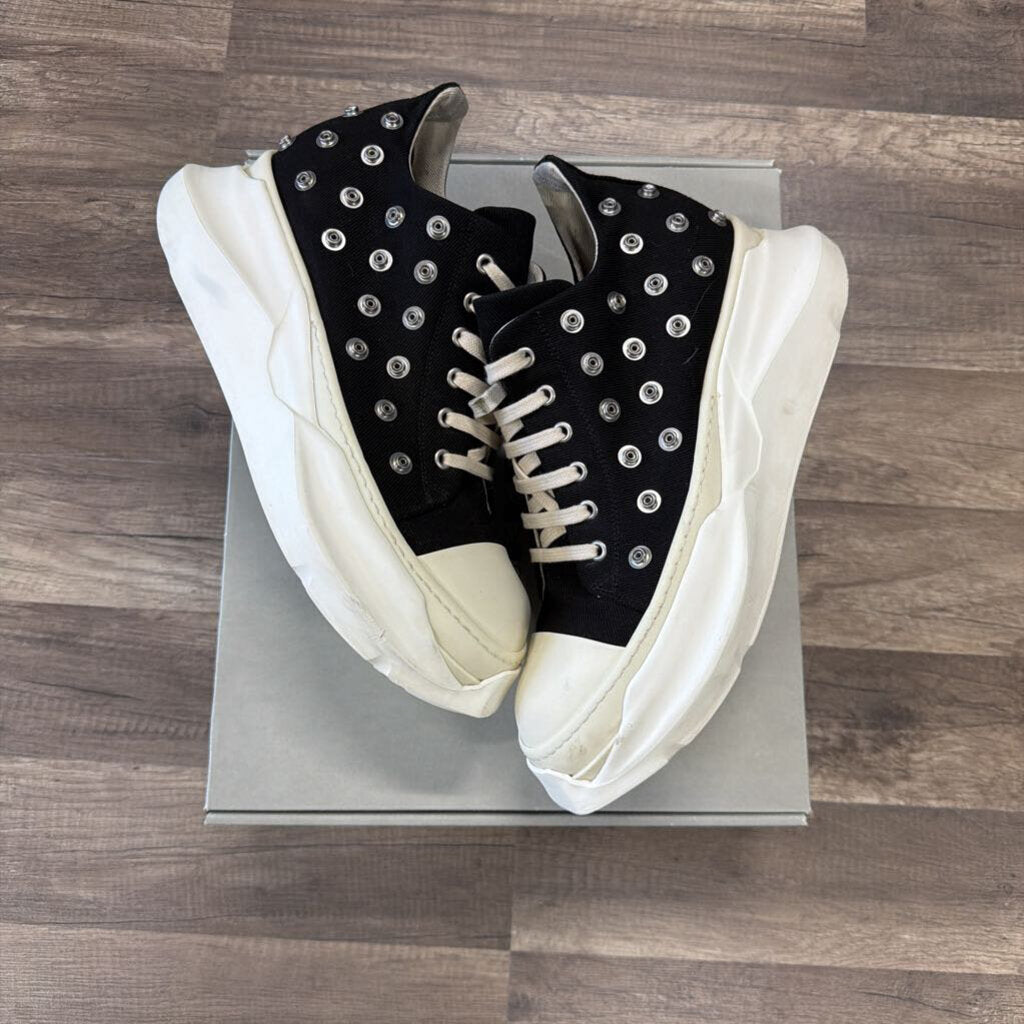 Rick Owen low abstract button