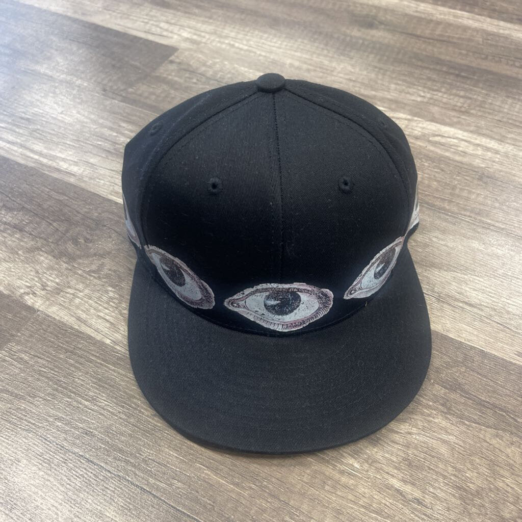 People are poisoned all seeing snap back black