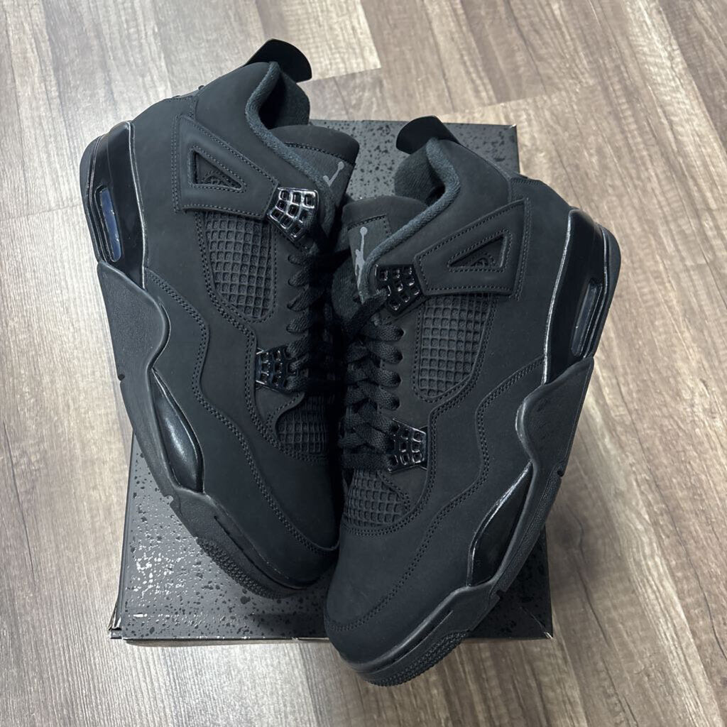 Jordan 4 black cat