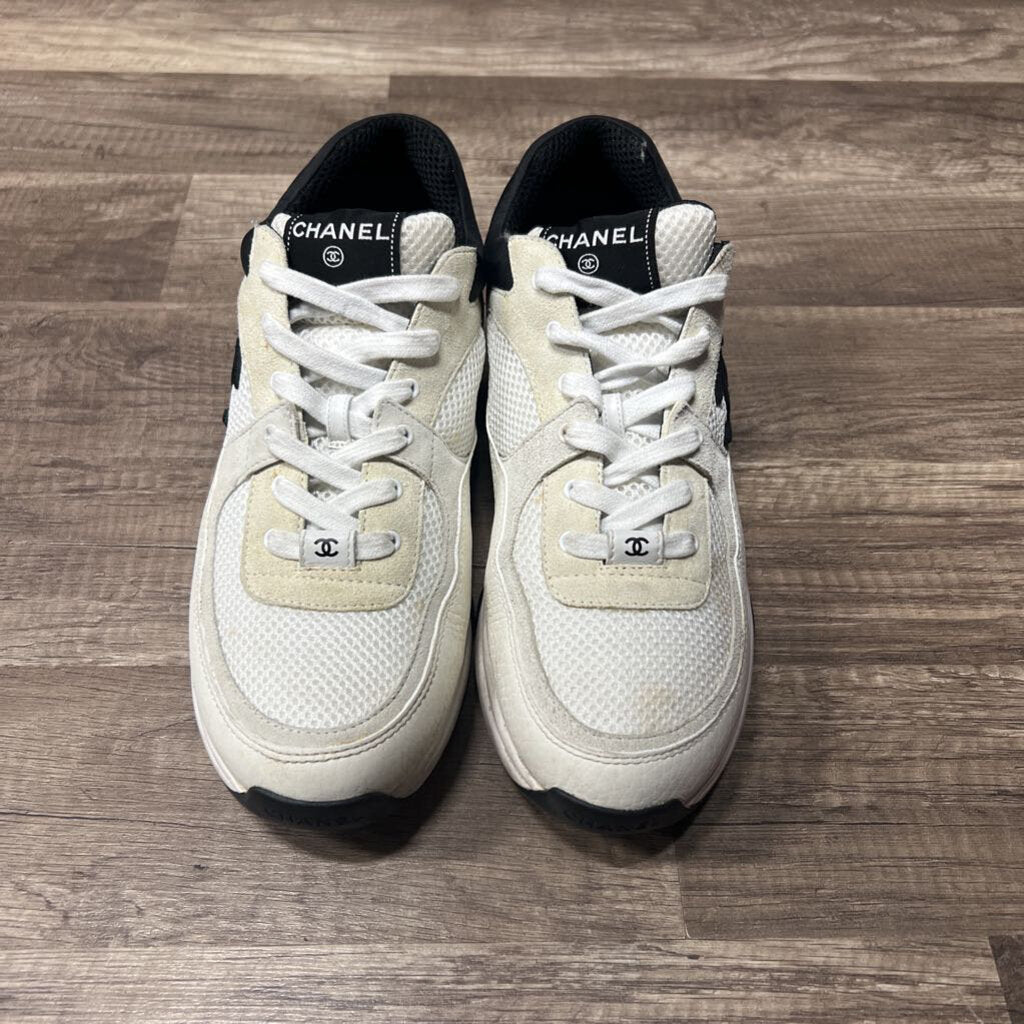 Chanel Runner White Black