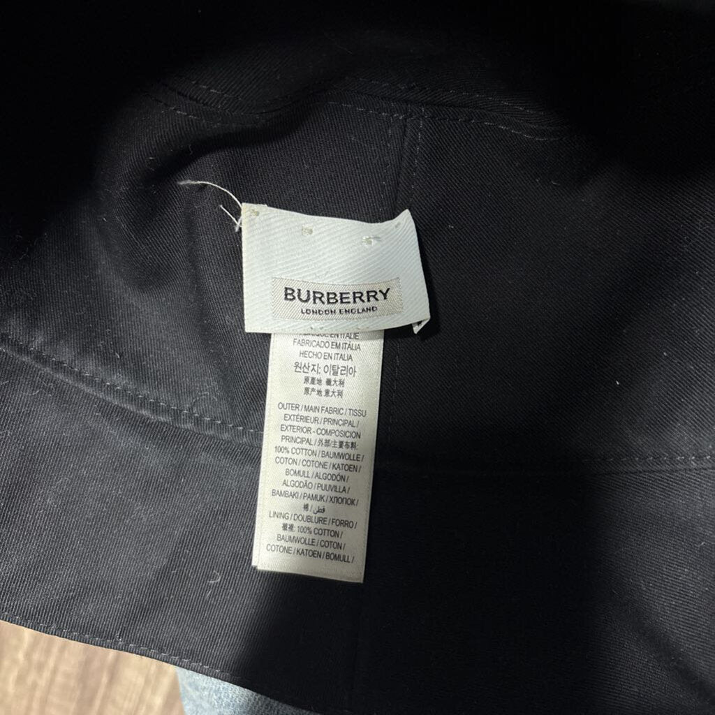Burberry bucket Hat