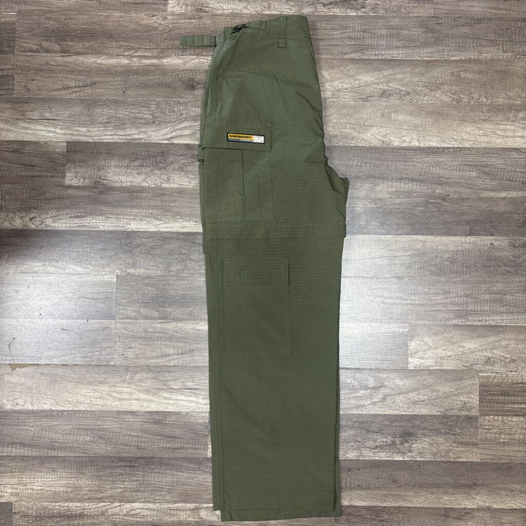 Raspberry Hills Active Green Cargo Pants
