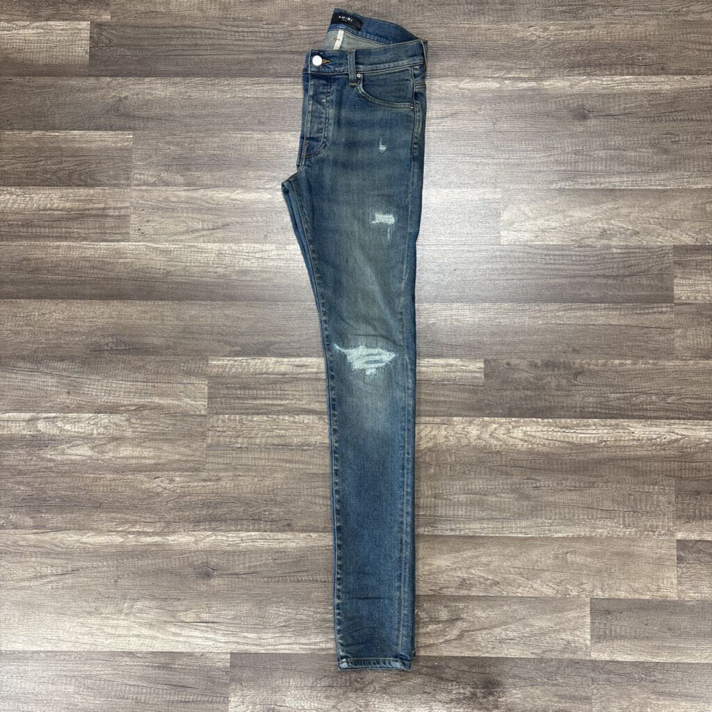 Amiri Jean Plain Distressed patch