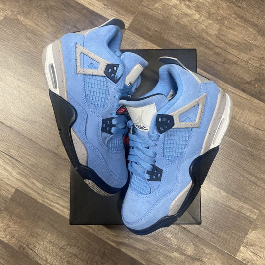 Jordan 4 UNC