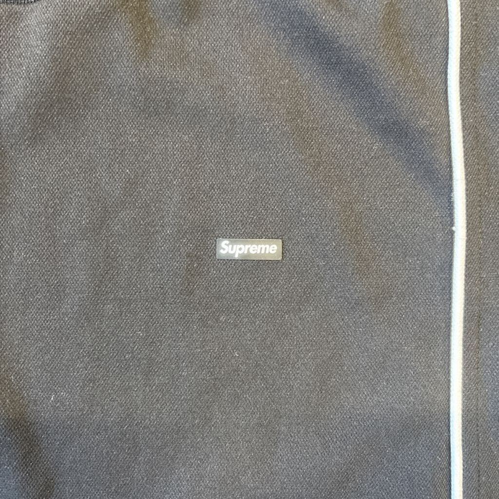 Supreme athletic shirt black small logo