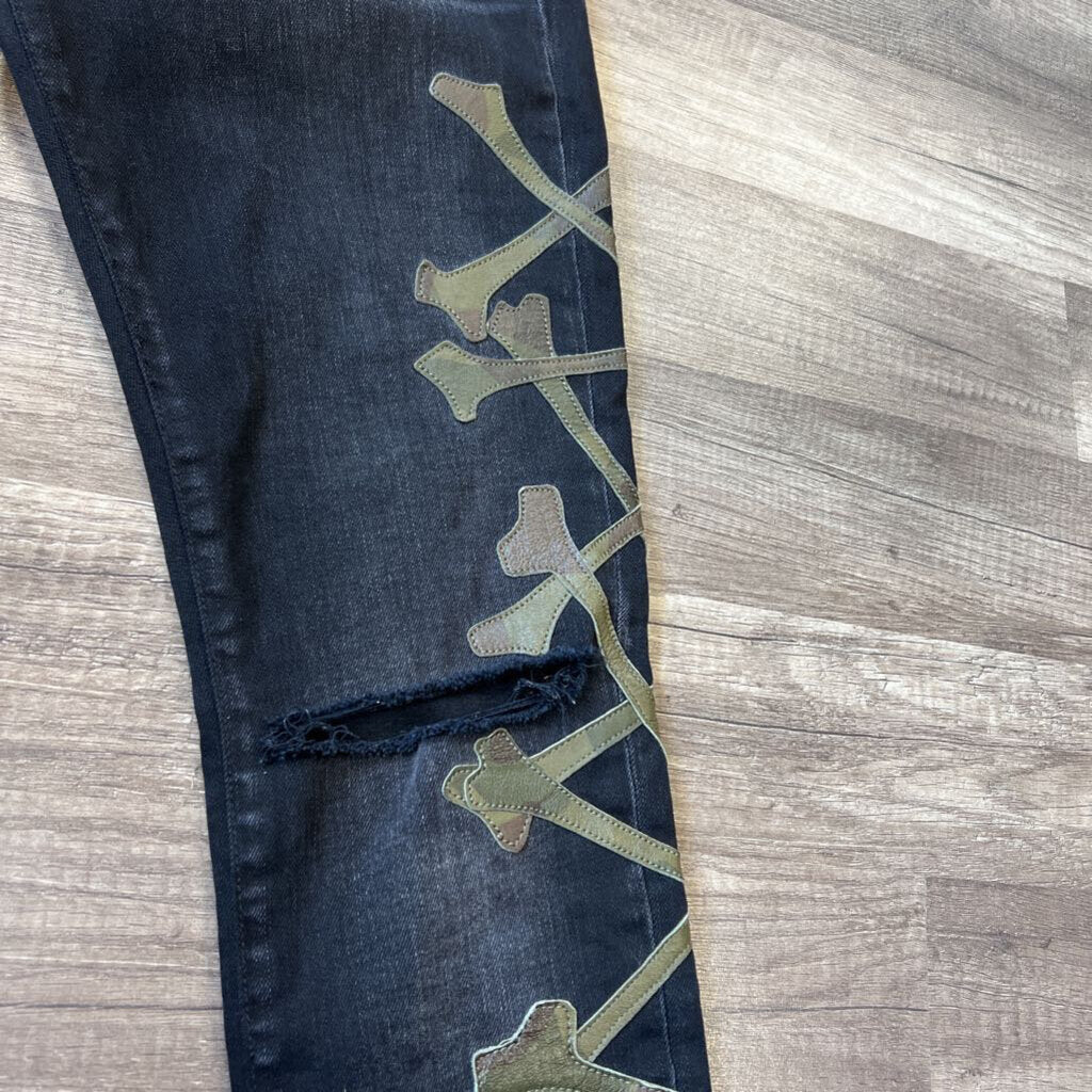 Amiri jeans black camo bone patch