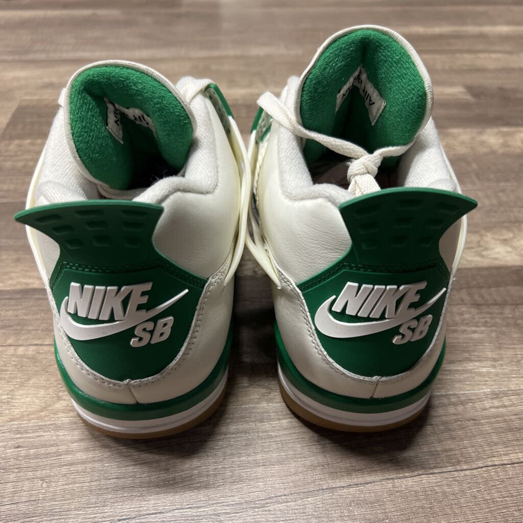 Jordan 4 SB Pine Green (NO BOX)