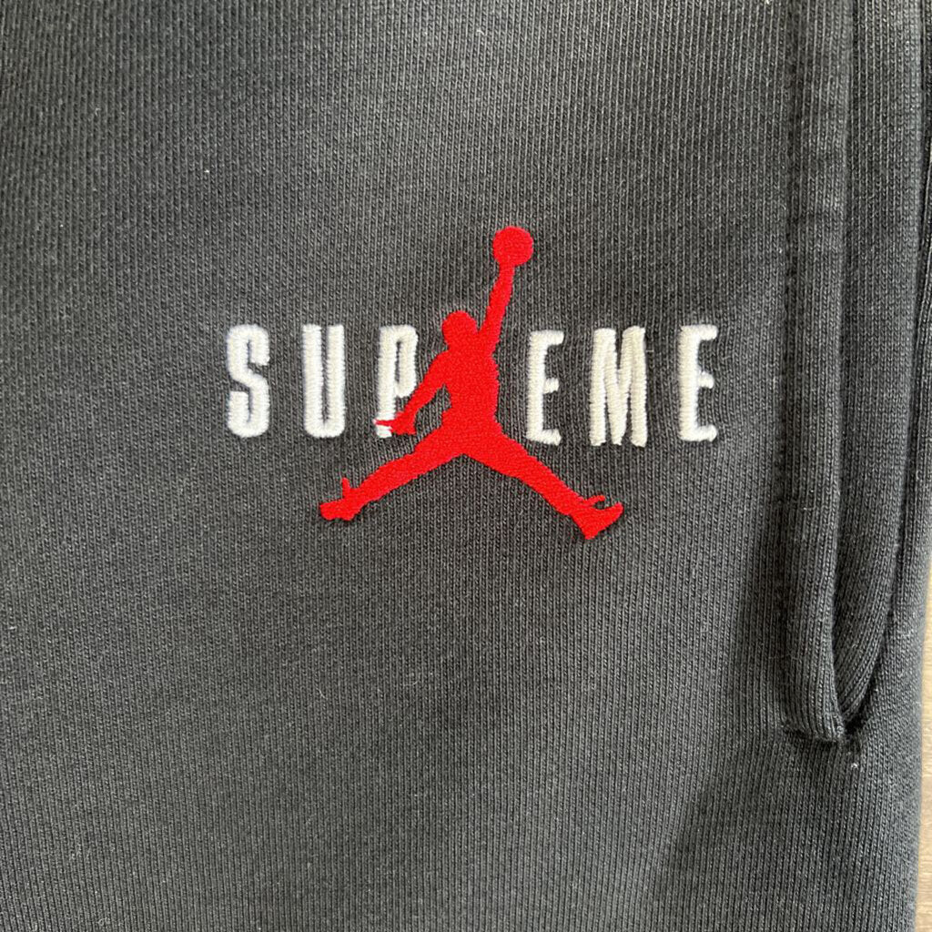 Supreme x Jordan Sweatpants