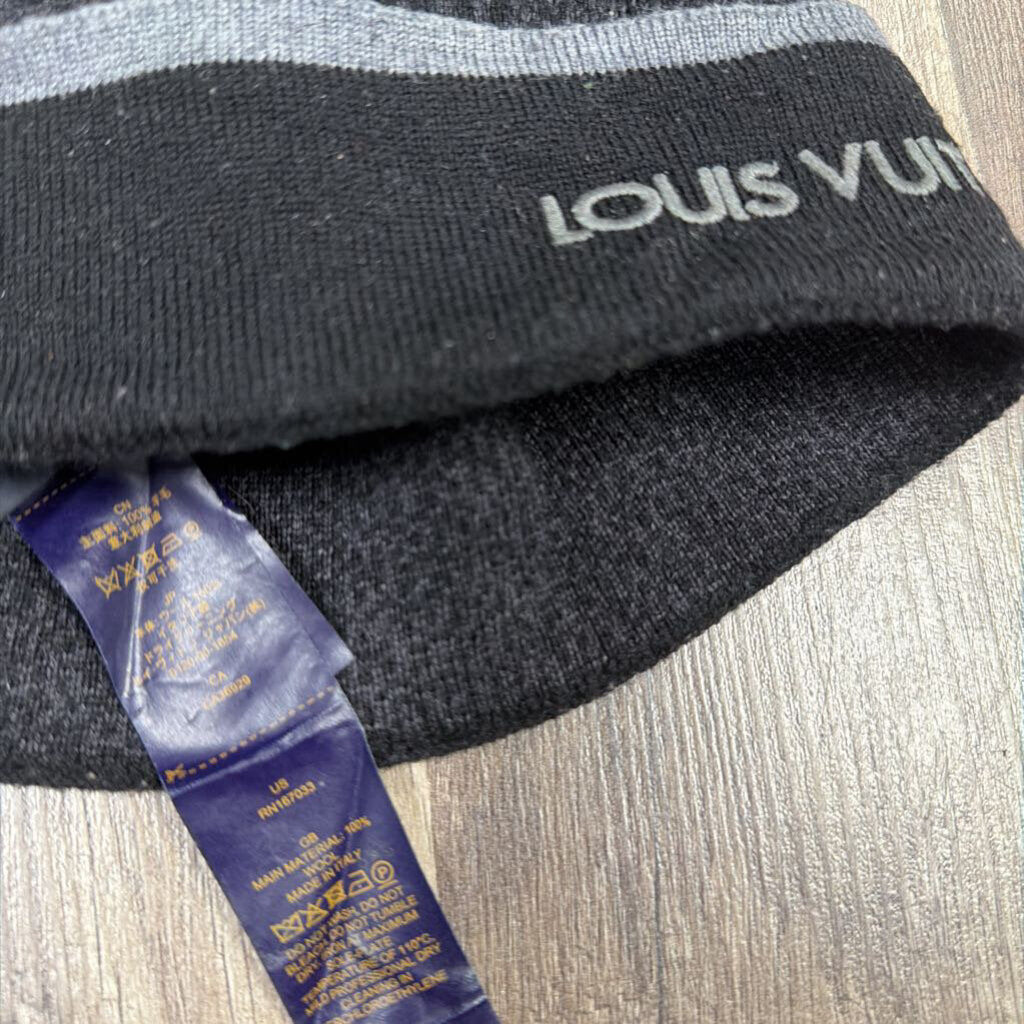 Louis Vuitton Logo Beanie Black