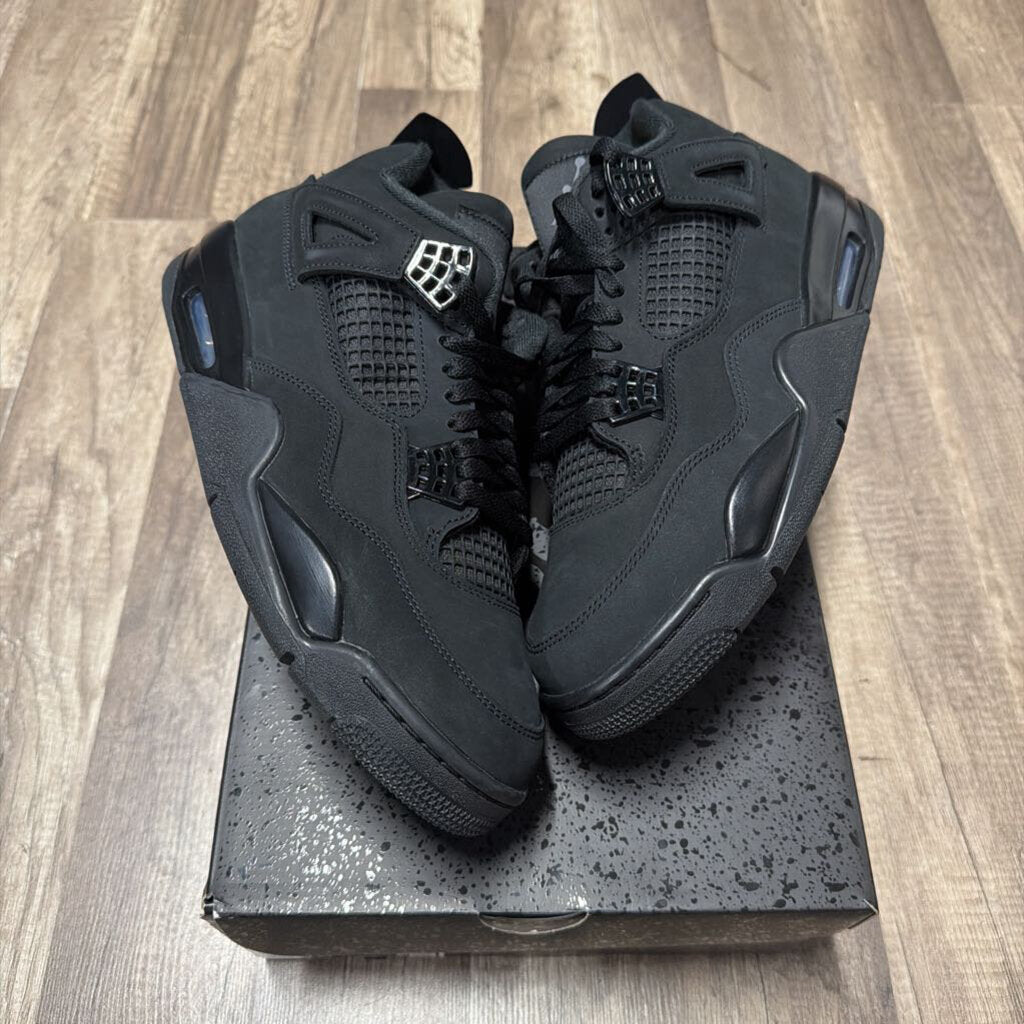 Jordan 4 Black Cat