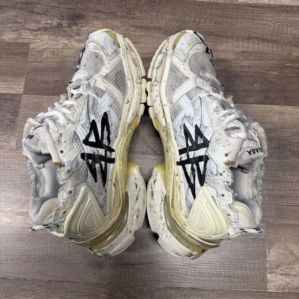 Balenciaga Runner White