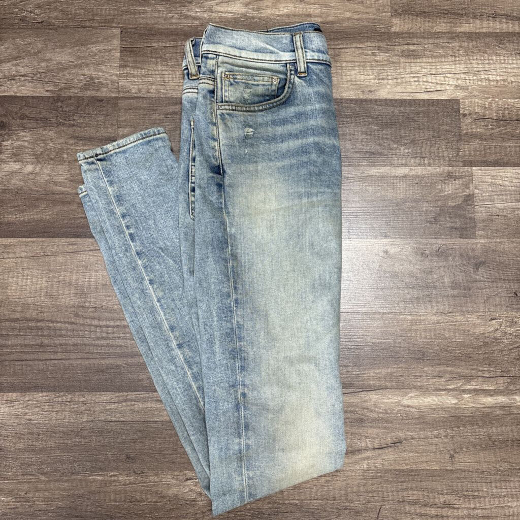 Amiri jean plain light wash