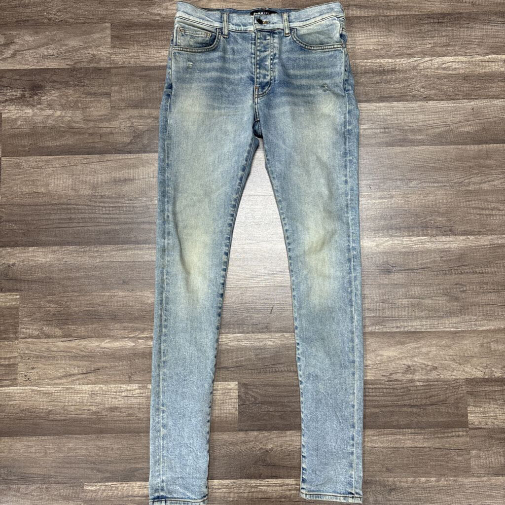 Amiri jean plain light wash
