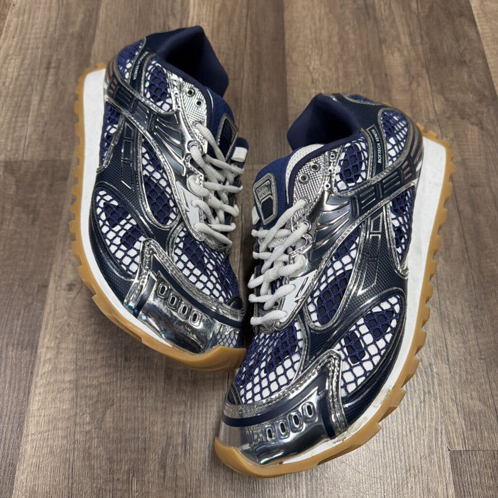 Bottega Veneta Orbit Navy Blue