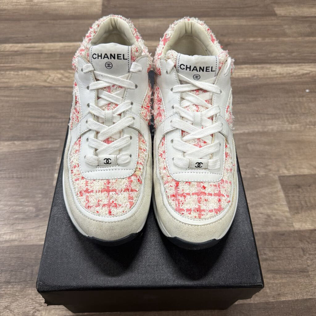 Chanel Trainer White Pink