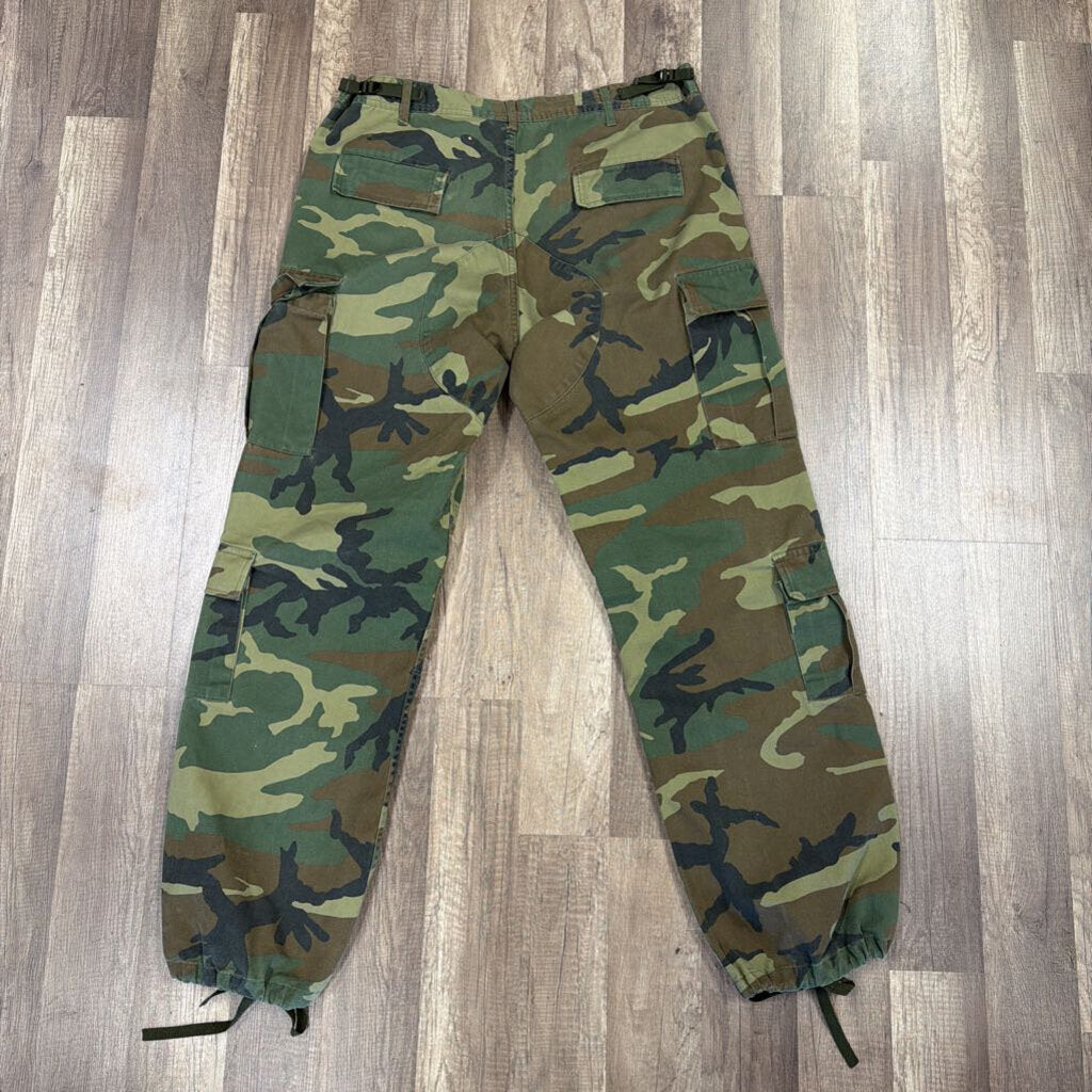 Raspberry Hills Cargo Pants