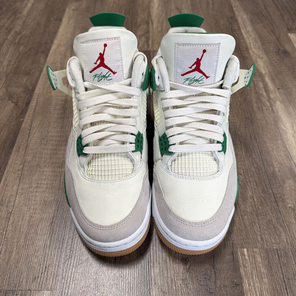 Jordan 4 SB Pine Green (NO BOX)