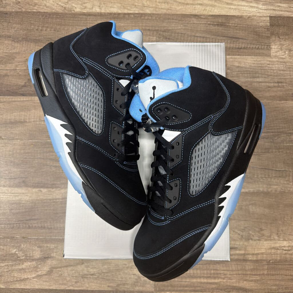 Jordan 5 Black Unc