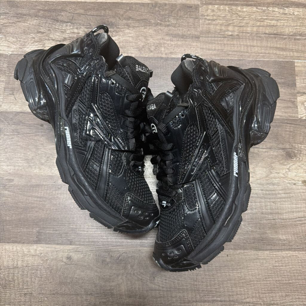 Balenciaga Runner Triple Black