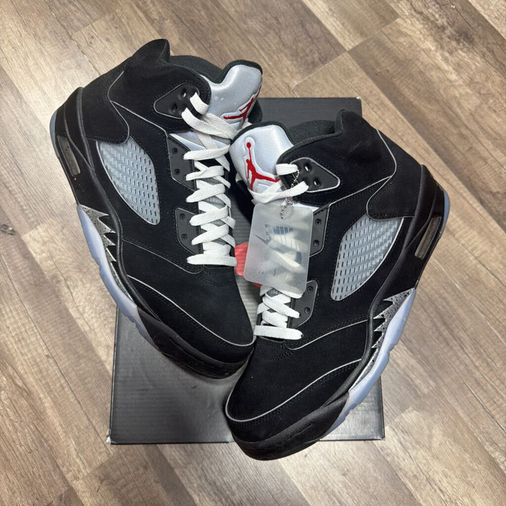 Jordan 5 Metallic