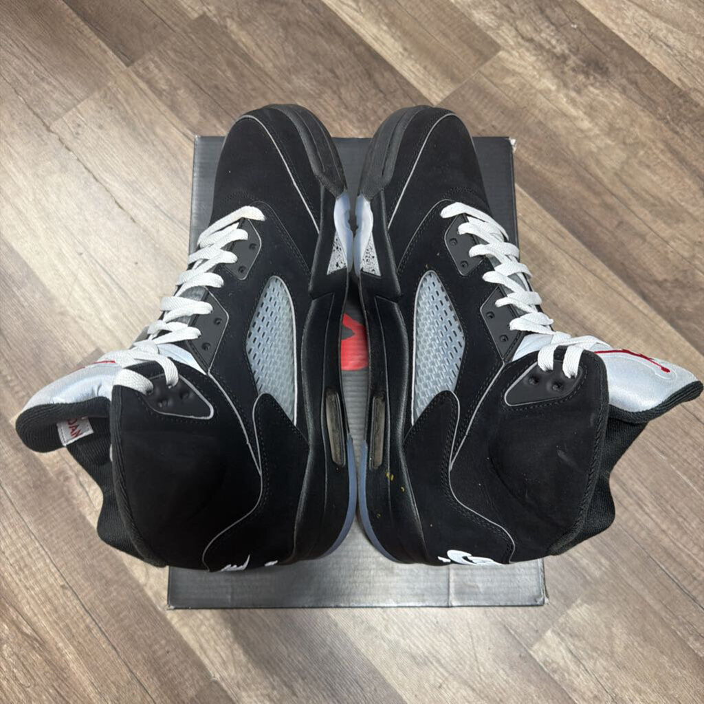 Jordan 5 Metallic