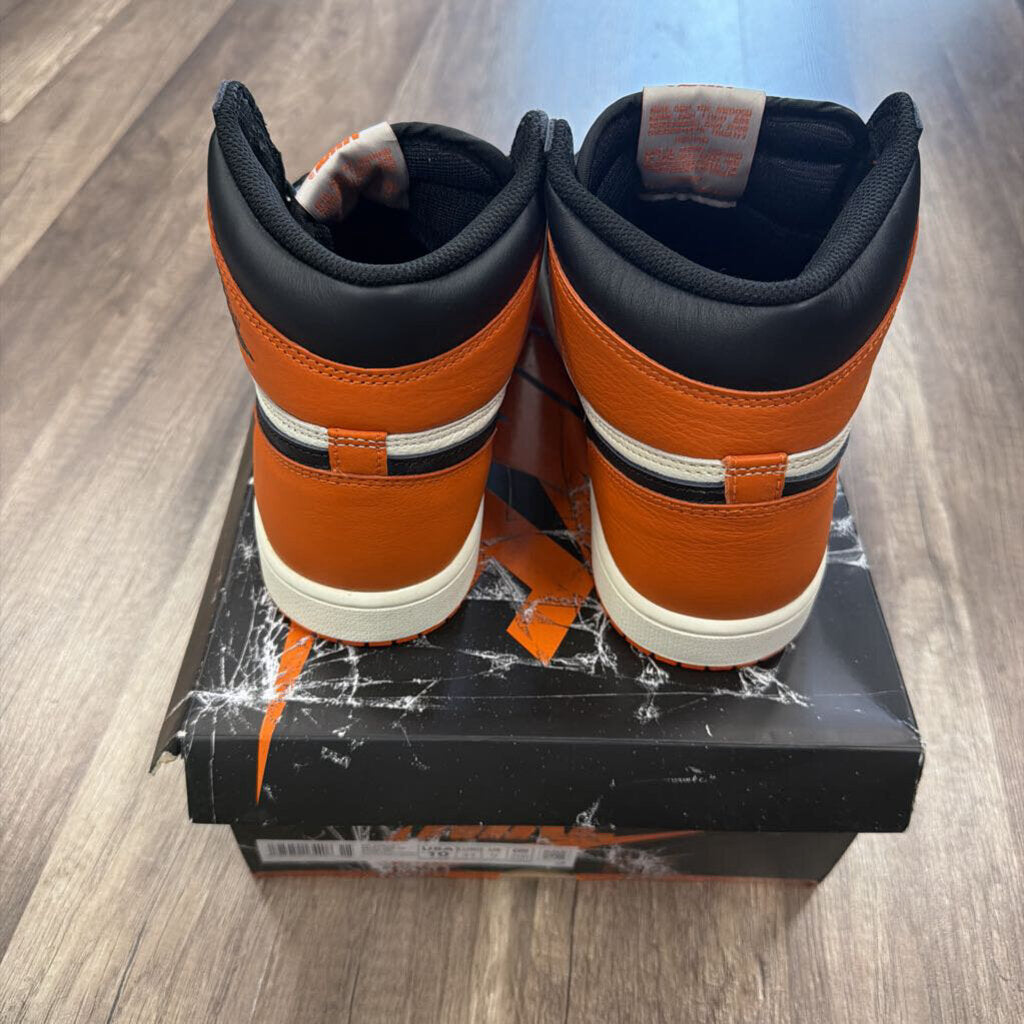 Jordan 1 shattered backboard