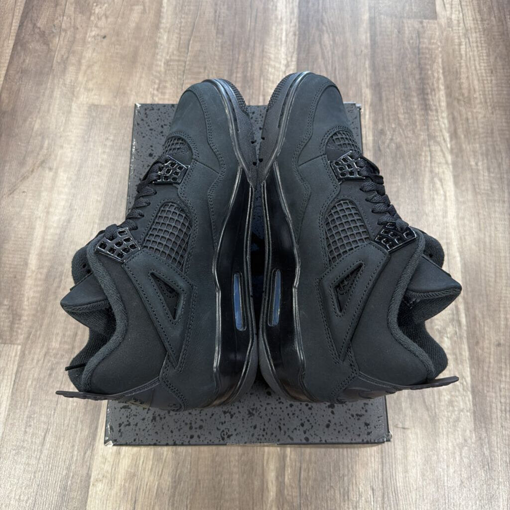 Jordan 4 black cat
