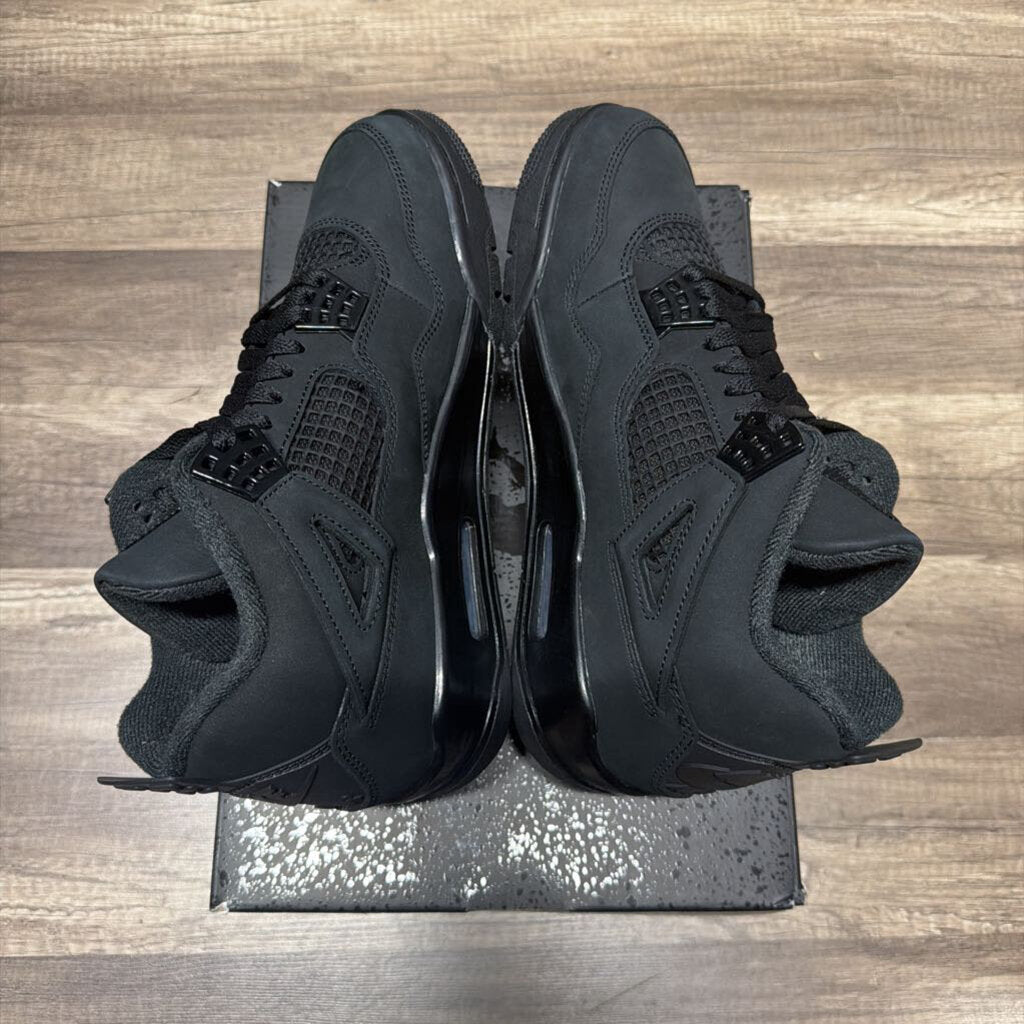 Jordan 4 black cat