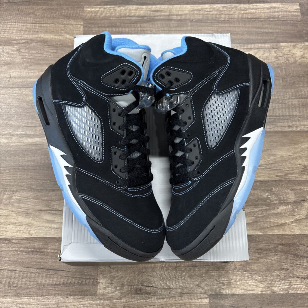 Jordan 5 Black Unc