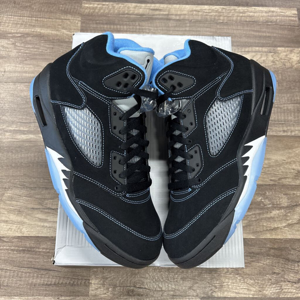 Jordan 5 Black Unc