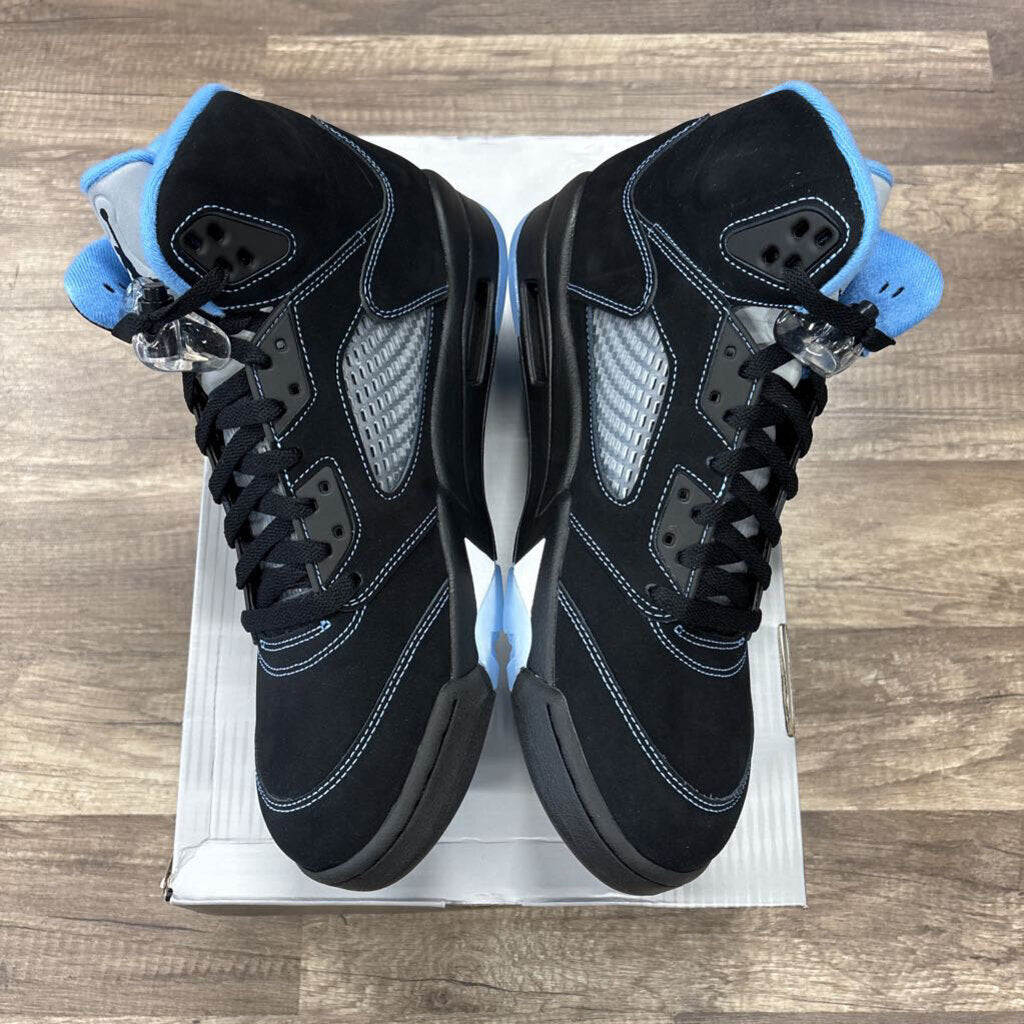 Jordan 5 Black Unc